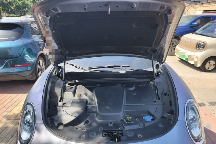 Used ORA Lightning Cat 2022 555 km Luxury Edition Engine Bay