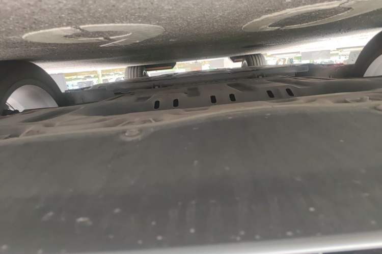 Used ORA Lightning Cat 2022 555 km Luxury Edition Chassis Front