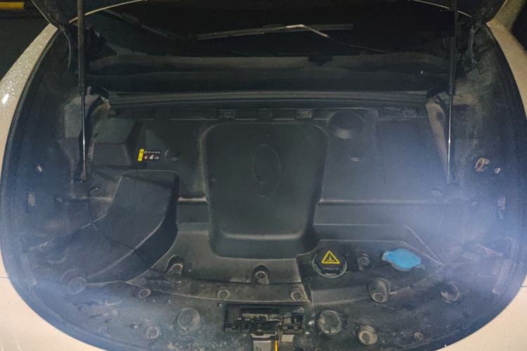 Used ORA Lightning Cat 2022 555 km Luxury Edition Engine Bay
