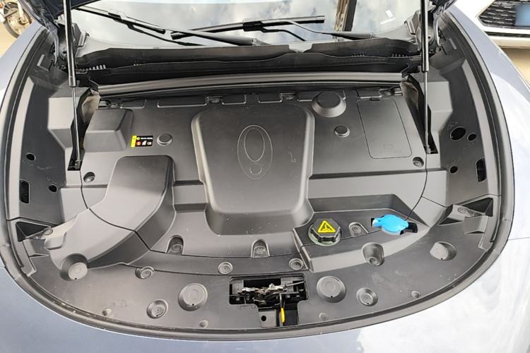 Used ORA Lightning Cat 2022 555 km Luxury Edition Engine Bay