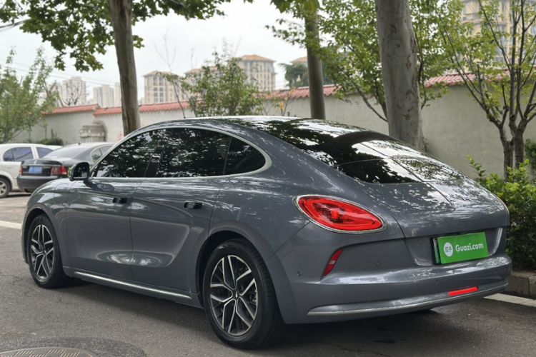 Used ORA Lightning Cat 2022 555 km Luxury Edition Exterior 1