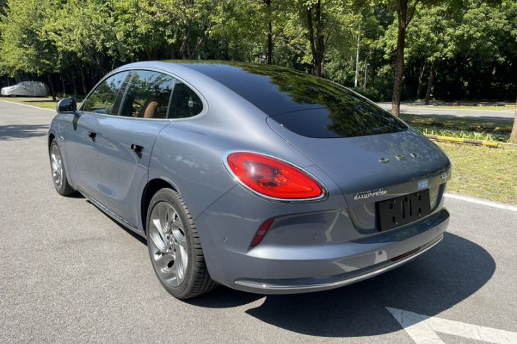 Used ORA Lightning Cat 2022 555 km Luxury Edition Exterior 4