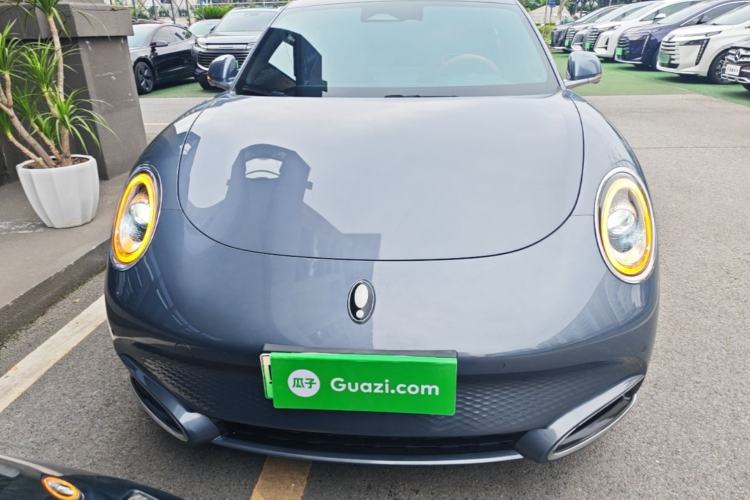 Used ORA Lightning Cat 2022 555 km Luxury Edition Front
