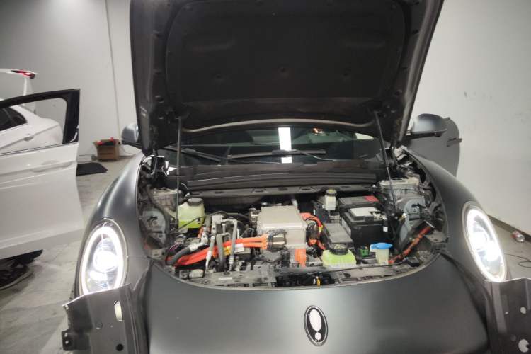 Used ORA Lightning Cat 2022 705 km Long-Range Version Front
