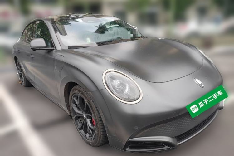Used ORA Lightning Cat 2022 555 km Luxury Edition Front Right 45 Deg