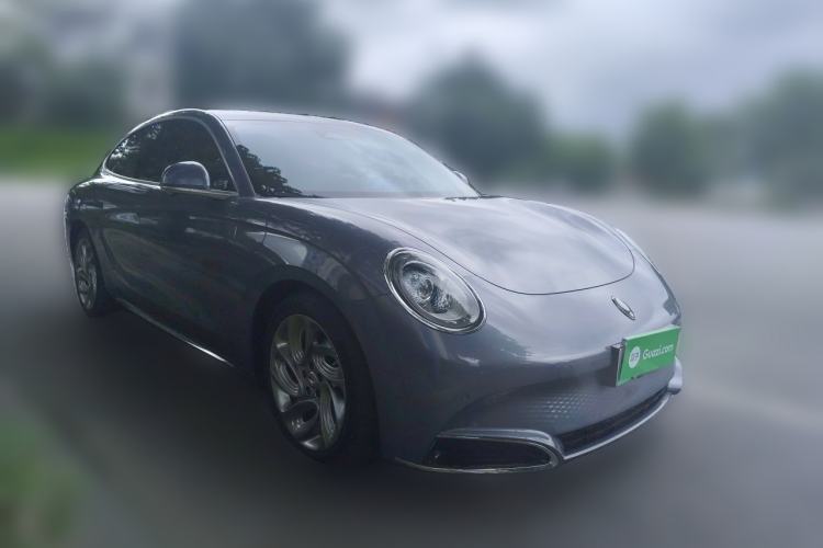 Used ORA Lightning Cat 2022 555 km Luxury Edition Front Right 45 Deg