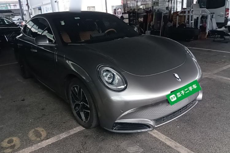 Used ORA Lightning Cat 2022 555 km Luxury Edition Front Right 45 Deg