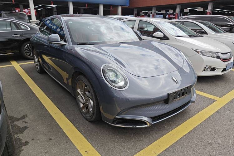 Used ORA Lightning Cat 2022 555 km Luxury Edition Front Right 45 Deg