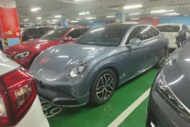 Used ORA Lightning Cat 2022 555 km Luxury Edition