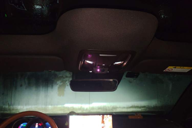 Used ORA Lightning Cat 2022 555 km Luxury Edition Headliner