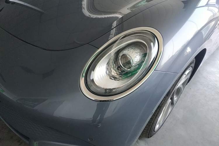 Used ORA Lightning Cat 2022 555 km Luxury Edition Left Front Headlight