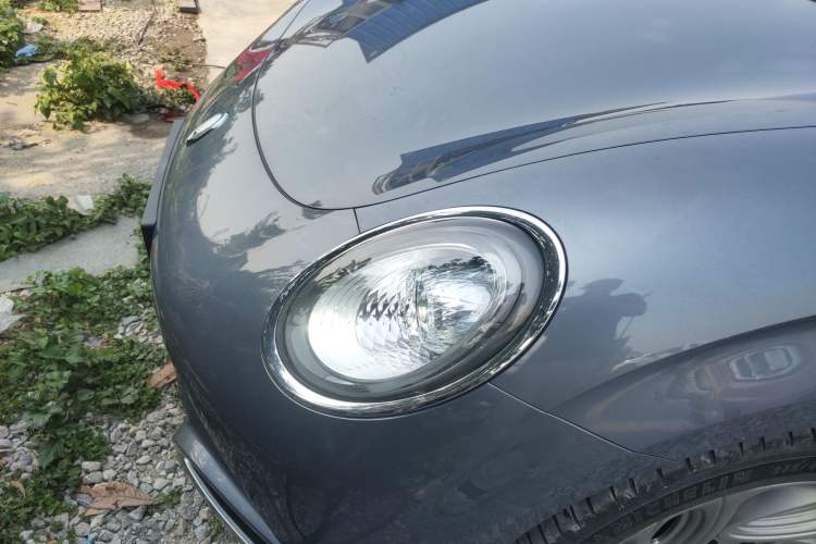 Used ORA Lightning Cat 2022 555 km Luxury Edition Left Front Headlight