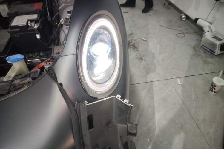 Used ORA Lightning Cat 2022 705 km Long-Range Version Left Front Headlight