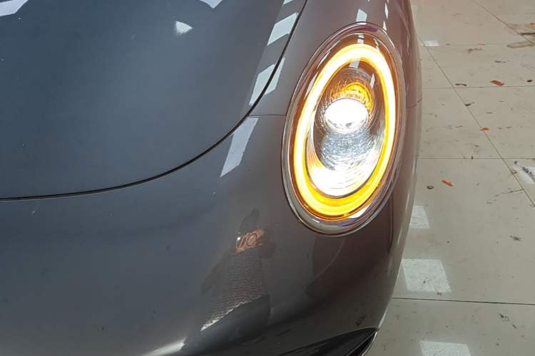 Used ORA Lightning Cat 2022 555 km Luxury Edition Left Front Headlight