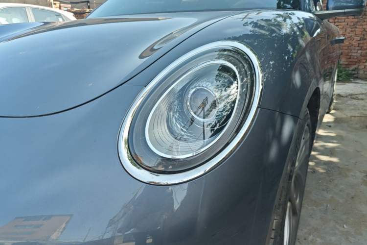 Used ORA Lightning Cat 2022 555 km Luxury Edition Left Front Headlight