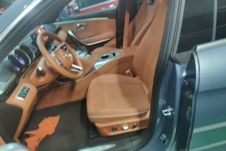 Used ORA Lightning Cat 2022 705 km Long-Range Version Left Front Seat