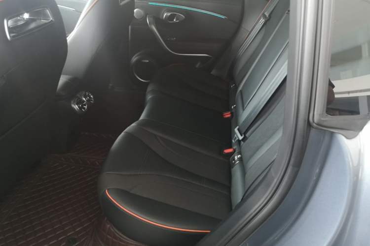 Used ORA Lightning Cat 2022 600 km All-Wheel Drive High-Performance Version Left Rear Seat