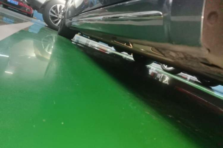 Used ORA Lightning Cat 2022 705 km Long-Range Version Left Side Sill