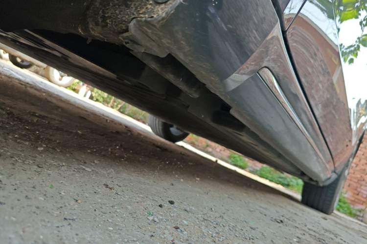Used ORA Lightning Cat 2022 555 km Luxury Edition Left Side Sill