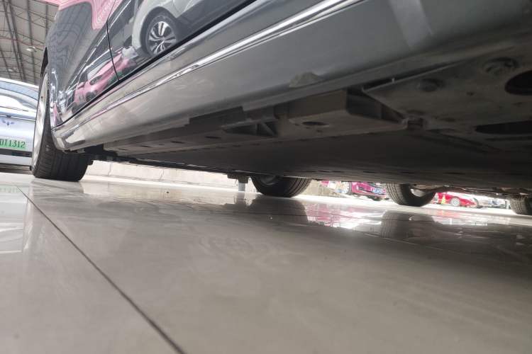 Used ORA Lightning Cat 2022 555 km Luxury Edition Left Side Sill