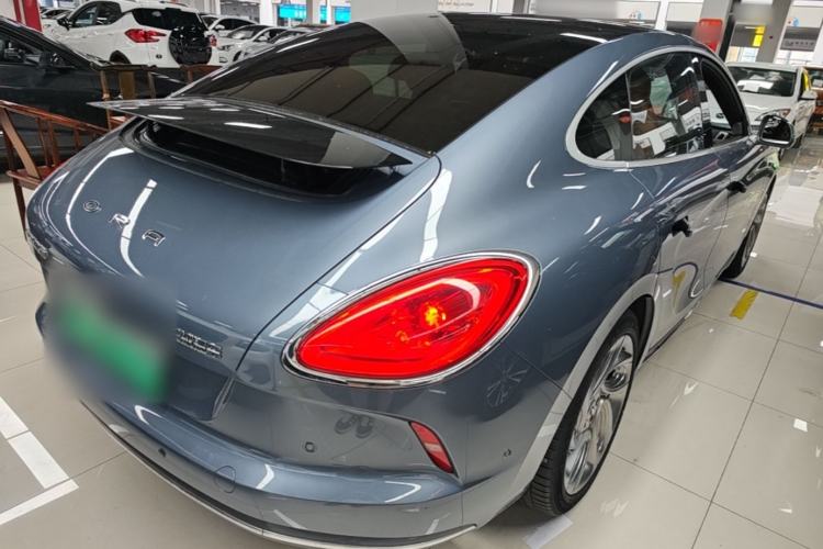 Used ORA Lightning Cat 2022 555 km Luxury Edition Rear Right 45 Deg