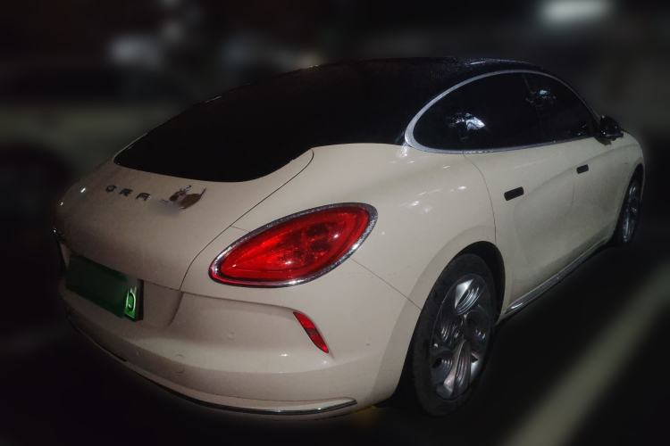 Used ORA Lightning Cat 2022 555 km Luxury Edition Rear Right 45 Deg