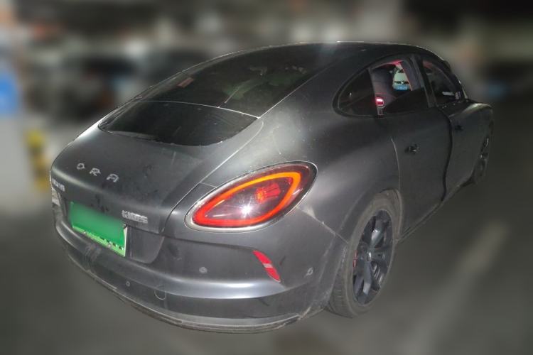 Used ORA Lightning Cat 2022 555 km Luxury Edition Rear Right 45 Deg