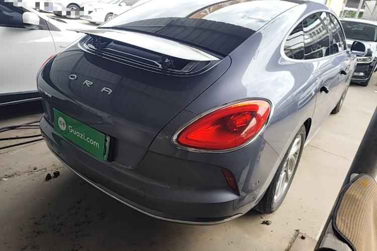 Used ORA Lightning Cat 2022 555 km Luxury Edition Rear Right 45 Deg