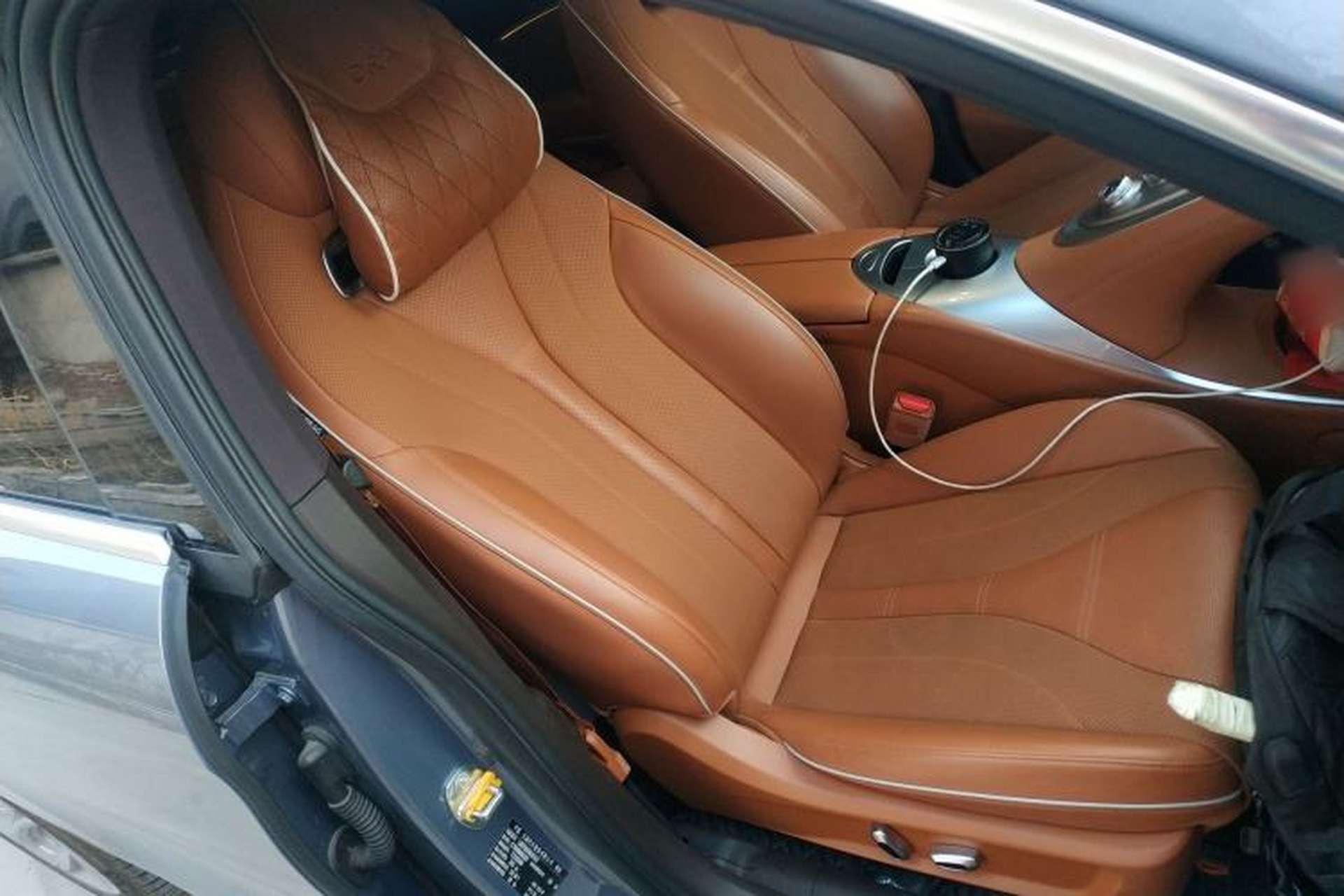 Used ORA Lightning Cat 2022 555 km Luxury Edition Right Front Seat