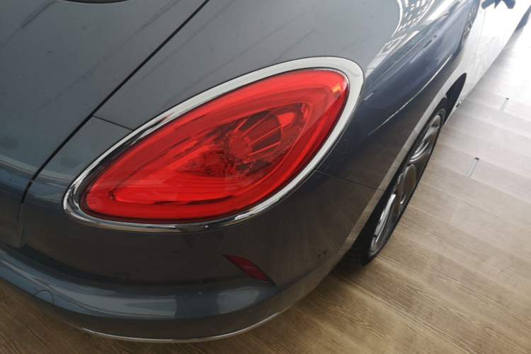 Used ORA Lightning Cat 2022 600 km All-Wheel Drive High-Performance Version Right Rear Taillight