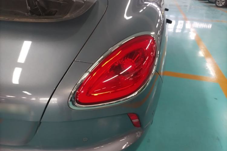Used ORA Lightning Cat 2022 555 km Luxury Edition Right Rear Taillight