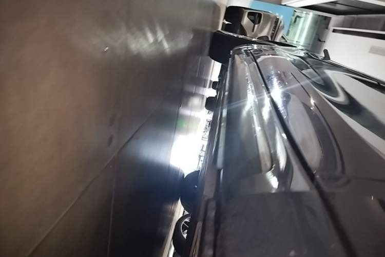 Used ORA Lightning Cat 2022 555 km Luxury Edition Right Side Sill