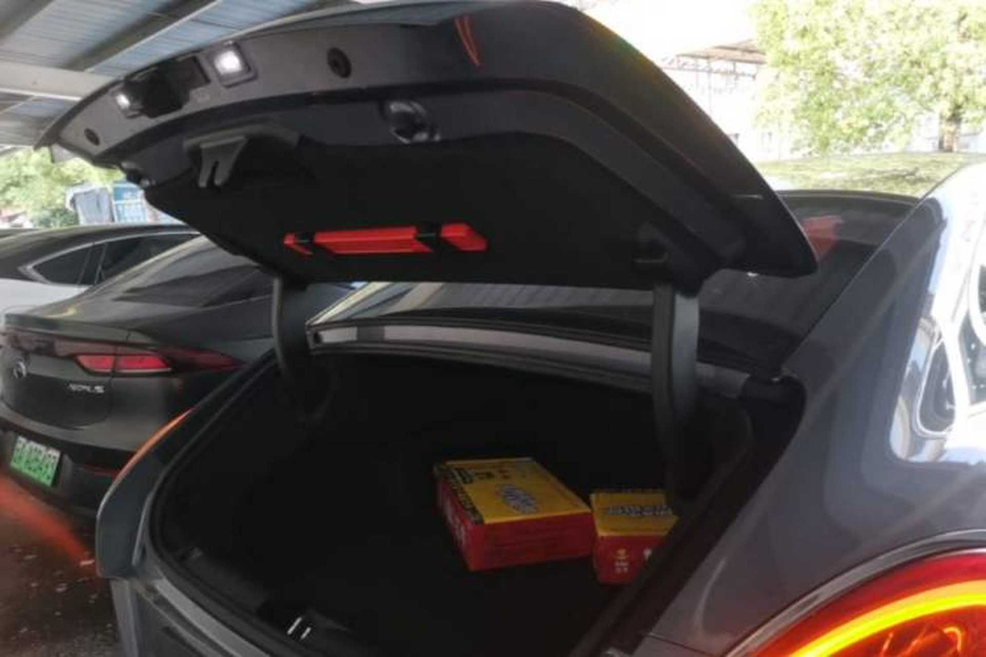 Used ORA Lightning Cat 2022 555 km Luxury Edition Trunk
