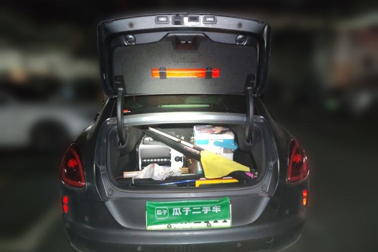 Used ORA Lightning Cat 2022 555 km Luxury Edition Trunk