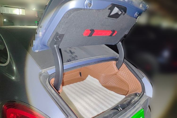 Used ORA Lightning Cat 2022 555 km Luxury Edition Trunk