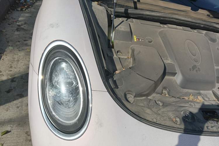 Used ORA Lightning Cat 2022 555 km Luxury Edition Engine Bay Right