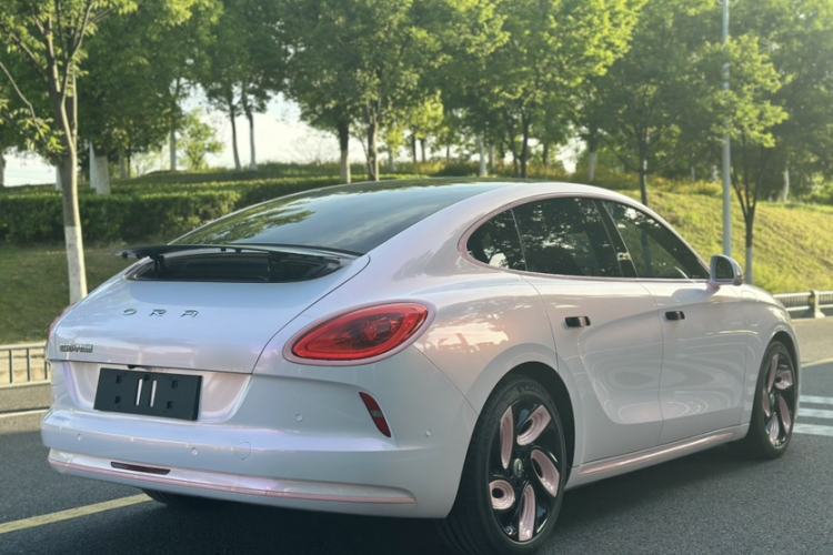 Used ORA Lightning Cat 2022 555 km Luxury Edition Exterior 2
