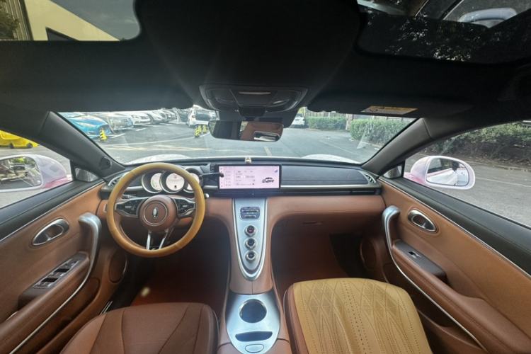 Used ORA Lightning Cat 2022 555 km Luxury Edition Interior 2
