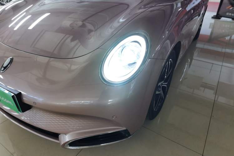 Used ORA Lightning Cat 2022 555 km Luxury Edition Left Front Headlight