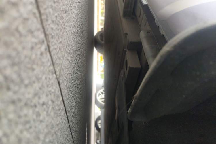 Used ORA Lightning Cat 2022 555 km Luxury Edition Chassis Front Right