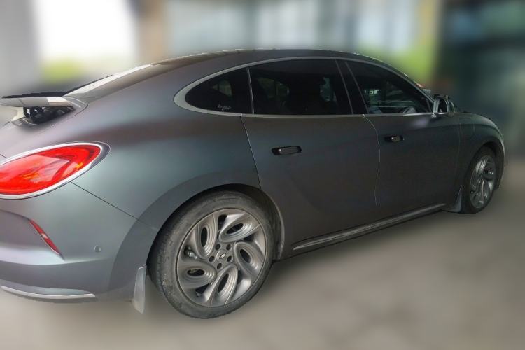 Used ORA Lightning Cat 2022 555 km Luxury Edition Rear Right 45 Deg