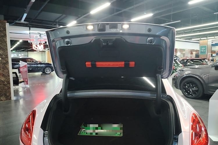 Used ORA Lightning Cat 2022 555 km Luxury Edition Trunk