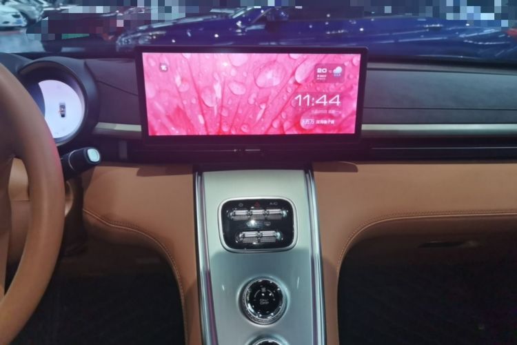 Used ORA Lightning Cat 2022 555 km Luxury Edition Audio And AC Panel