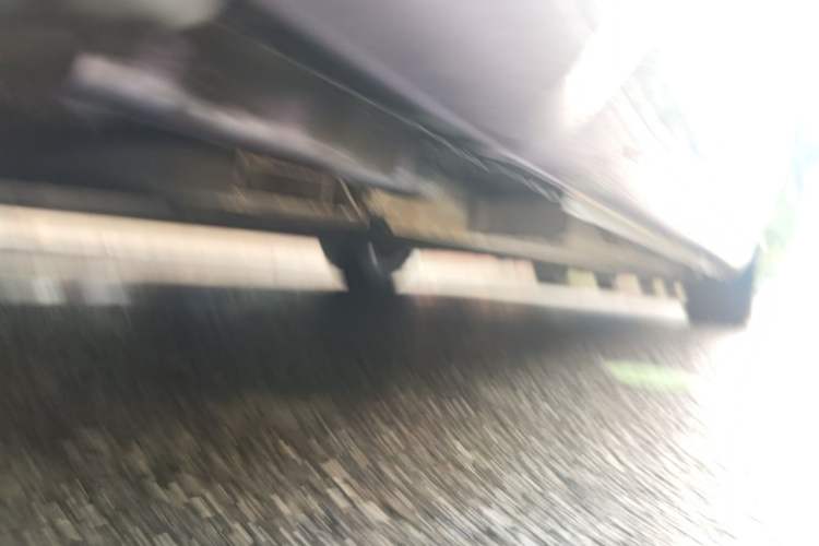Used ORA Lightning Cat 2022 555 km Luxury Edition Chassis Front Left
