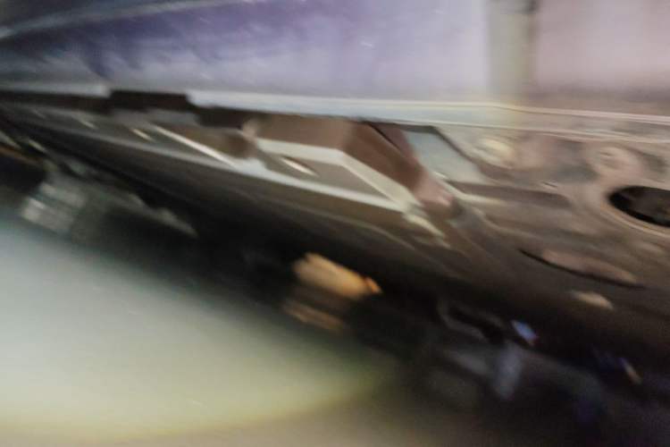 Used ORA Lightning Cat 2022 555 km Luxury Edition Chassis Rear Left