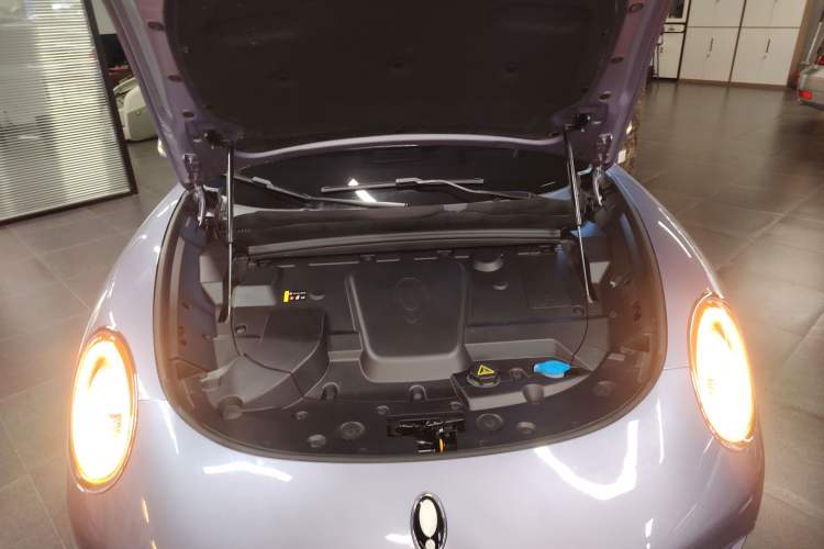 Used ORA Lightning Cat 2022 555 km Luxury Edition Engine Bay