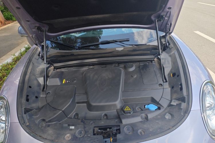 Used ORA Lightning Cat 2022 555 km Luxury Edition Engine Bay