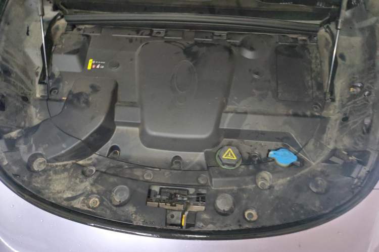 Used ORA Lightning Cat 2022 555 km Luxury Edition Engine Bay