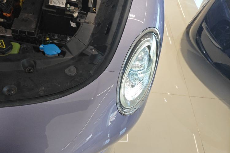 Used ORA Lightning Cat 2022 555 km Luxury Edition Engine Bay Left