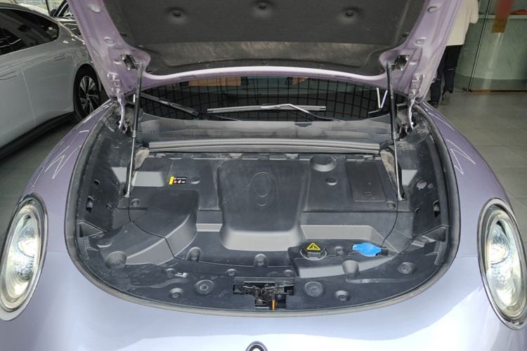 Used ORA Lightning Cat 2022 555 km Luxury Edition Engine Bay